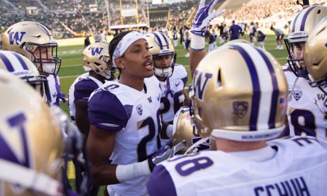 NCAA Football: Washington at Oregon