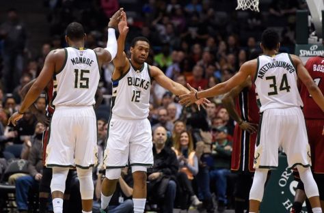 jabari-parker-greg-monroe-giannis-antetokounmpo-nba-miami-heat-milwaukee-bucks-850x560.jpg