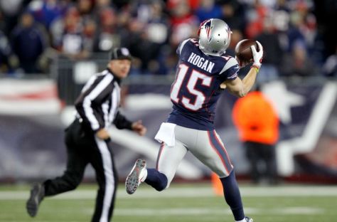 chris-hogan-tom-brady-nfl-baltimore-ravens-new-england-patriots-850x560